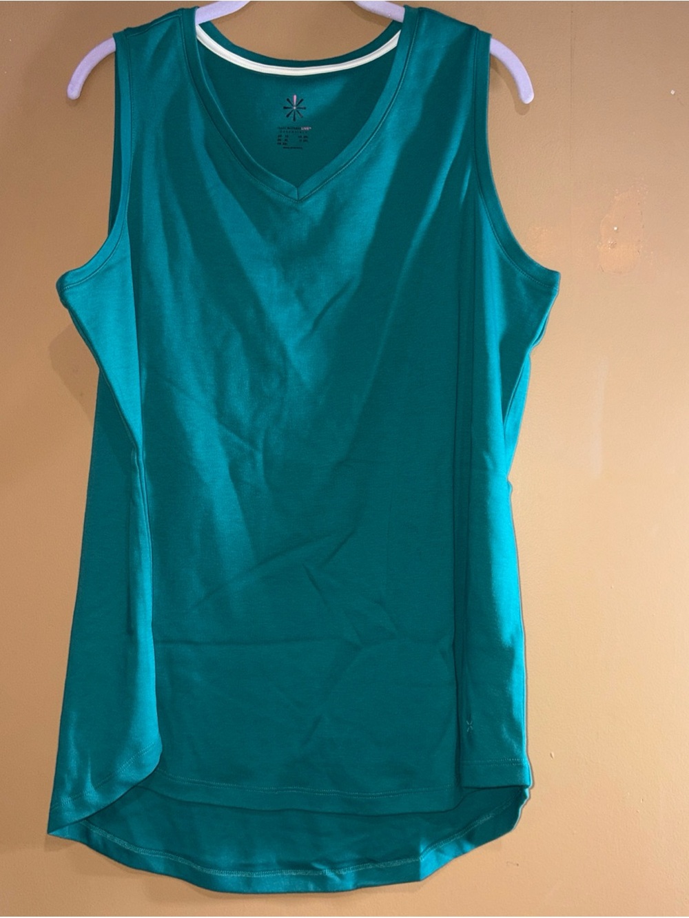 HC836 Isaac Mizrahi Live! Shirttail Hem Tank Top - Mermaid Green, 1X